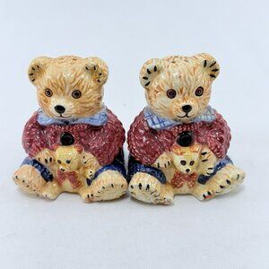 Vintage Gkr Ckao Mama Bear Salt Pepper Shakers Set Pair Figurines Babies Family